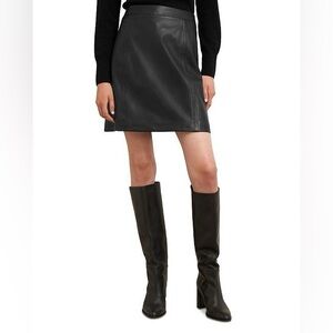 Elegant Black Leather Skirt